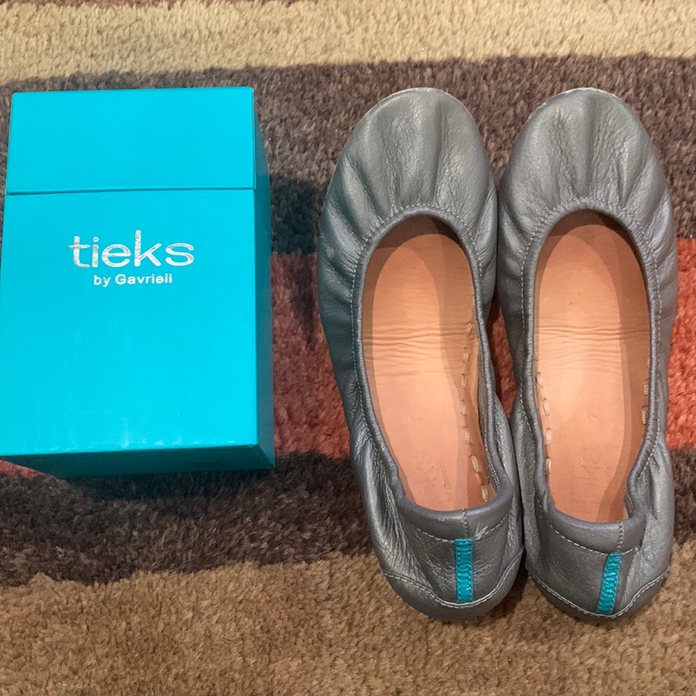 Tieks Metallic Ballet Flats With Box - image 1